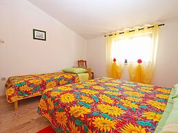 Apartments Blazenka 1270