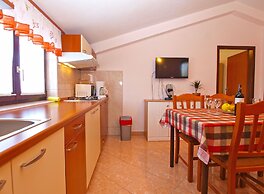 Apartments Blazenka 1270