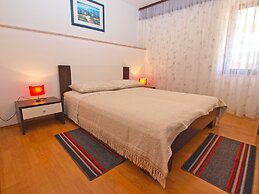 Apartments Blazenka 1270