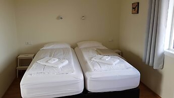 Hjartarstadir Guesthouse