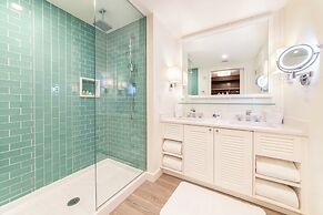 Margaritaville Resort Orlando with H2O Waterpark