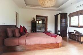 Tropical Season Villa Resort