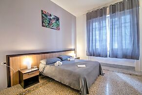 Maqueda Central Suites