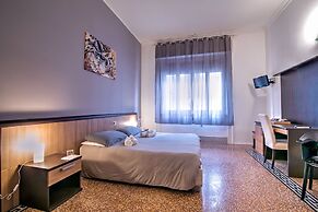 Maqueda Central Suites