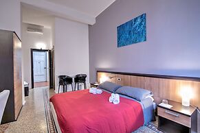 Maqueda Central Suites