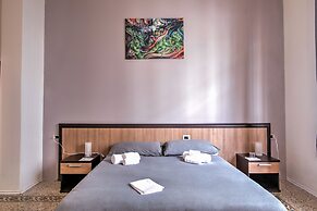 Maqueda Central Suites