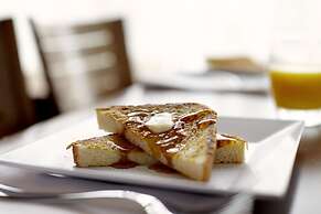 Hyatt Place Warwick / Providence Airport