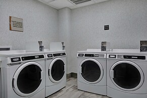 Homewood Suites by Hilton Savannah-North/Airport