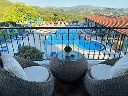 Nikos Apartments