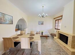 Nikos Apartments