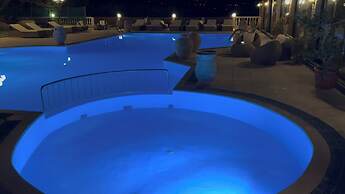 Nikos Apartments