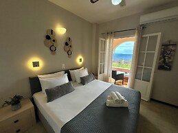 Nikos Apartments