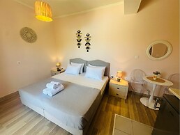 Nikos Apartments