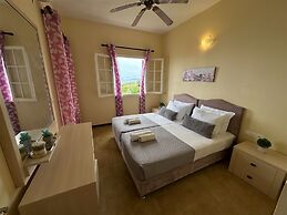 Nikos Apartments