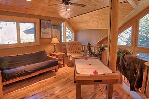 114 Mark Court Private Home with Hot Tub