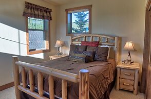 120 Rachel Lane Private Home with Hot Tub