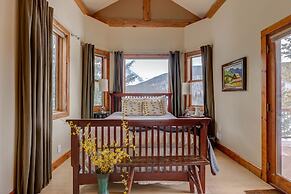 400 Whispering Pines Circle Private Home with Hot Tub