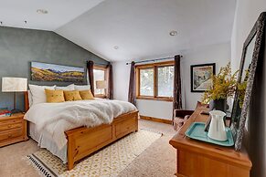 400 Whispering Pines Circle Private Home with Hot Tub