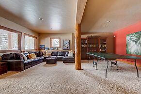 400 Whispering Pines Circle Private Home with Hot Tub