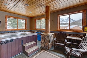 400 Whispering Pines Circle Private Home with Hot Tub
