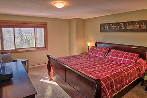 52 Clubhouse Rd Townhome with Private Hot Tub