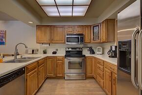 Atrium 104 Downtown Condos with on-site Hot Tub