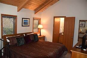 Eagle Ridge 2 Townhome with Private Hot Tub