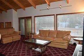 Eagle Ridge 2 Townhome with Private Hot Tub