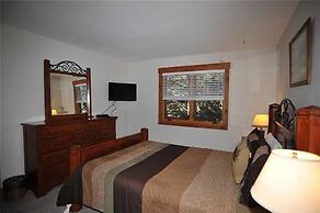 Lance's West 6 Condo with Pool & Hot Tub