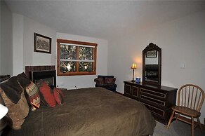 Lance's West 6 Condo with Pool & Hot Tub