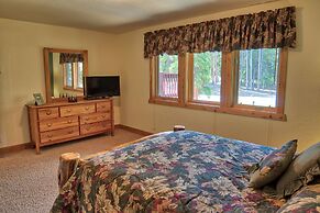 Moose Meadow Retreat Private Home with Hot Tub