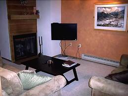 Ski Hill 18 Downtown Condos with on-site Hot Tub