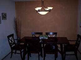 Ski Hill 18 Downtown Condos with on-site Hot Tub