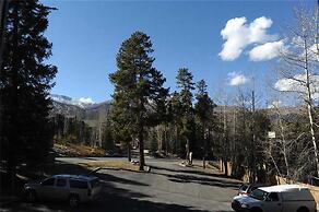 Ten Mile Suites 103 Downtown Condos with On-site Hot Tub