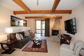 Ten Mile Suites 103 Downtown Condos with On-site Hot Tub