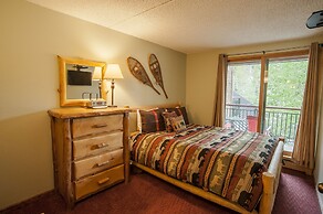 Trail's End 201 Downtown Condos with on-site Hot Tub