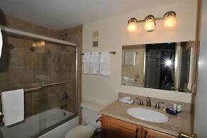 Trail's End 509 Downtown Condos with on-site Hot Tub