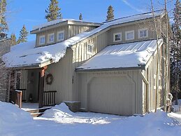 368 Settlers Drive Private Home with Hot Tub