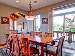 Sundara Place Private Home with Hot Tub