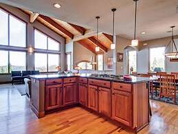 Sundara Place Private Home with Hot Tub