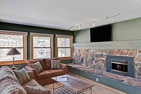 Longbranch 201 Condo with Pool & Hot Tub