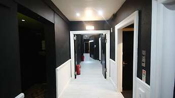 Edinburgh Princes Street Loft Apartment