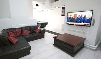 Edinburgh Princes Street Loft Apartment