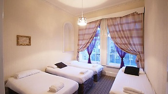 Princes Street Edinburgh Group Townhouse