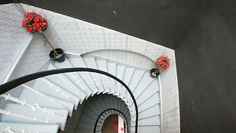 Princes Street Edinburgh Group Townhouse