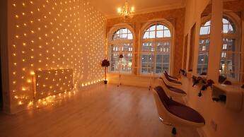 Princes Street Edinburgh Group Townhouse