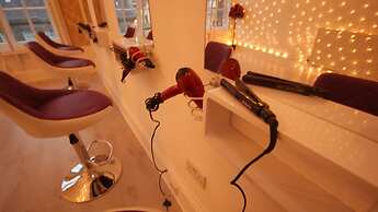 Princes Street Edinburgh Group Townhouse