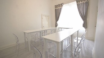 Princes Street Edinburgh Group Townhouse