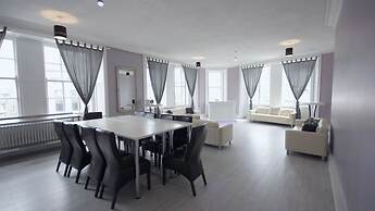 Princes Street Party Palace II