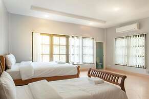 Ivy Cottage by Qiu Hotel